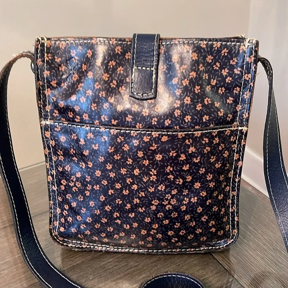 Patrica Nash Venezia Pouch Denim Daises Print, Navy Blue Leather Crossbody